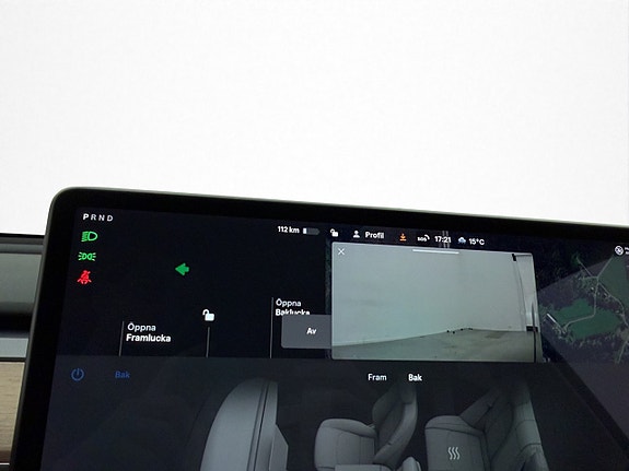 Tesla Model Y 23 of 30