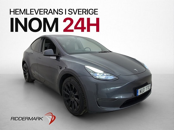 Tesla Model Y 4 of 5