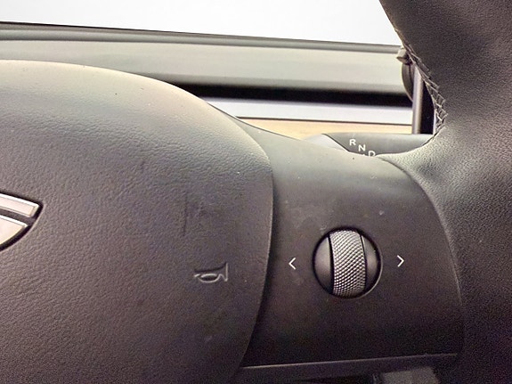 Tesla Model Y 30 of 30