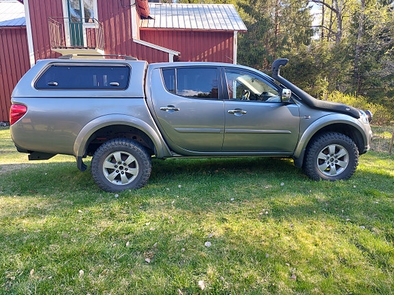 Mitsubishi L200 4 of 9