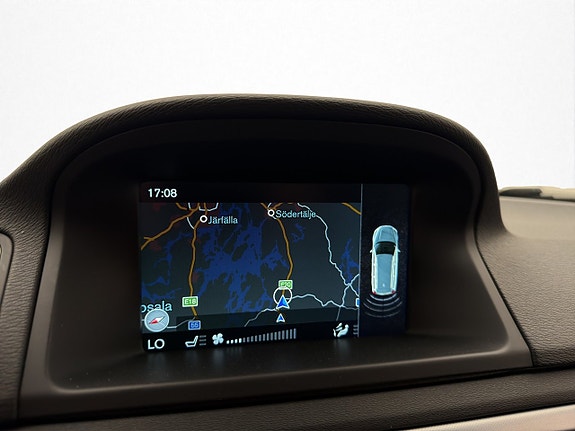 Volvo V70 19 of 30