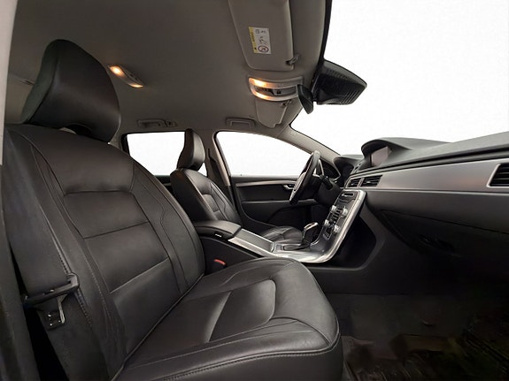 Volvo V70 25 of 30