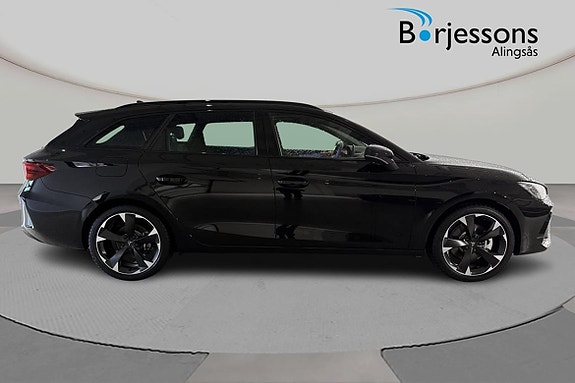 Cupra Leon 2 of 5