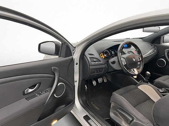 Renault Megane 10 of 27