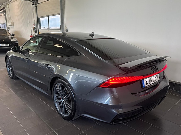 Audi A7 3 of 5