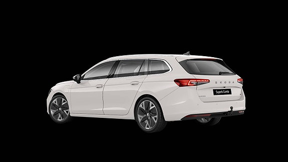 Skoda Superb 2 of 5