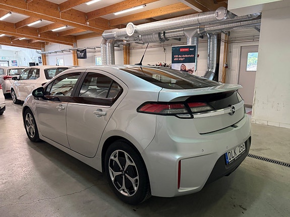Opel Ampera 17 of 25