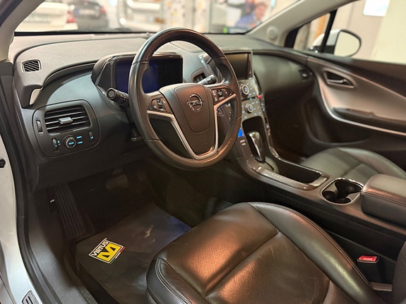 Opel Ampera 6 of 25