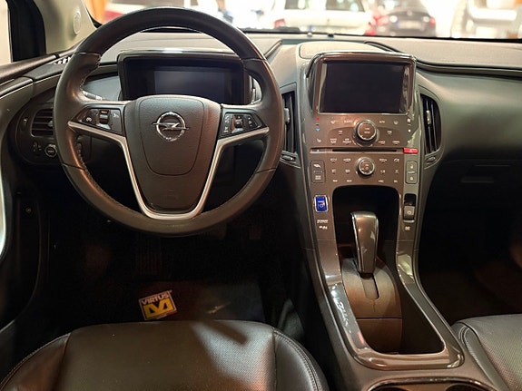 Opel Ampera 9 of 25