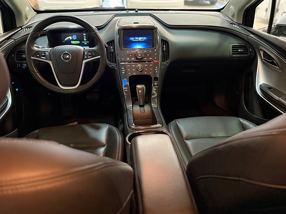Opel Ampera 8 of 25