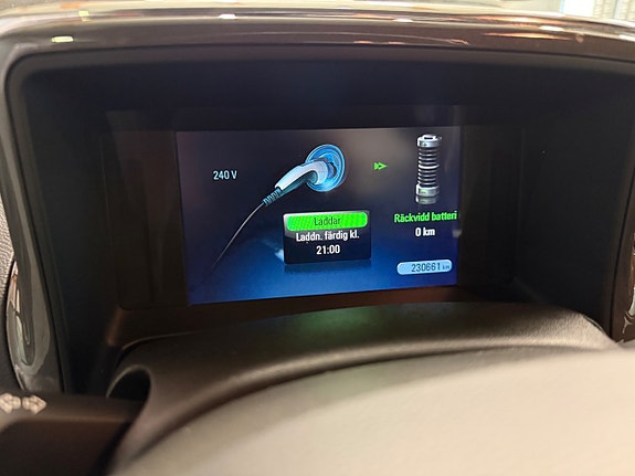 Opel Ampera 25 of 25