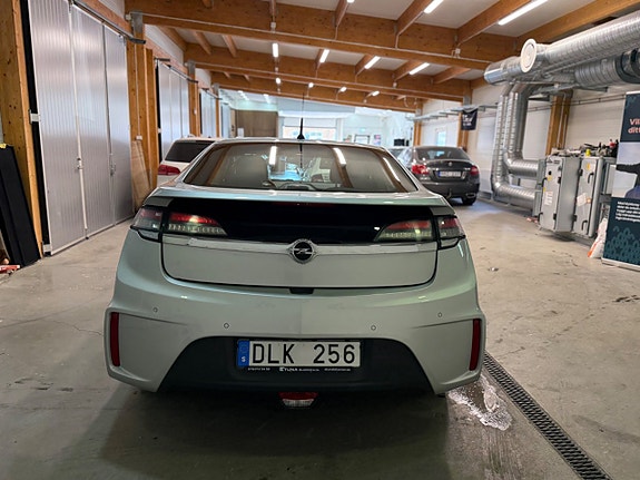 Opel Ampera 19 of 25