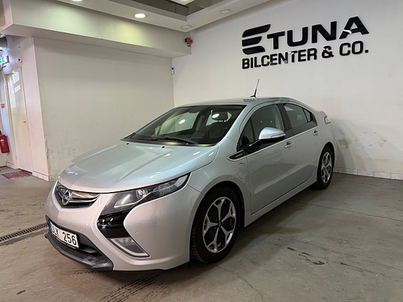 Opel Ampera 4 of 5