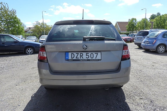 Skoda Fabia 4 of 5