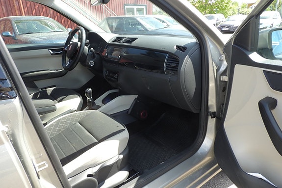 Skoda Fabia 8 of 17