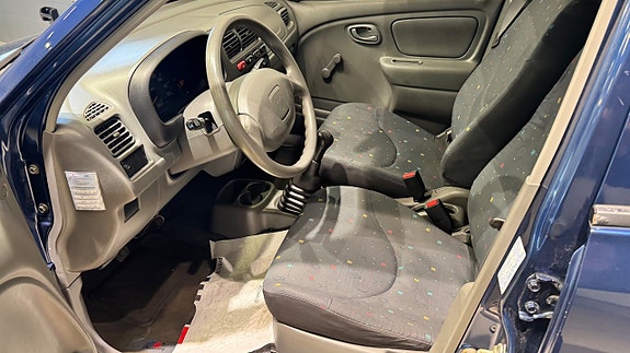 Suzuki Alto 7 of 14