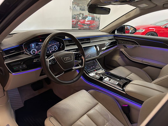 Audi A8 8 of 26