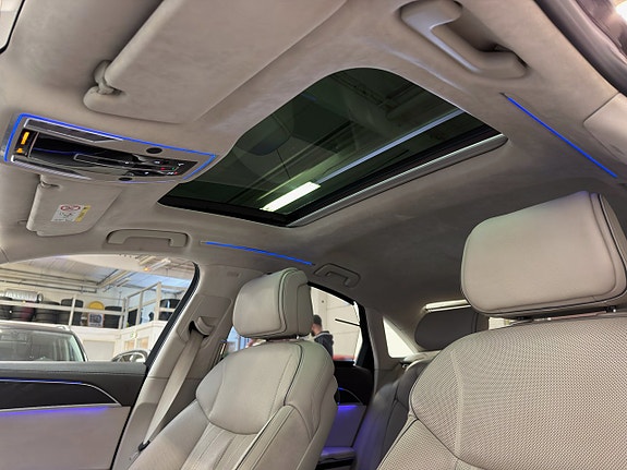 Audi A8 13 of 26