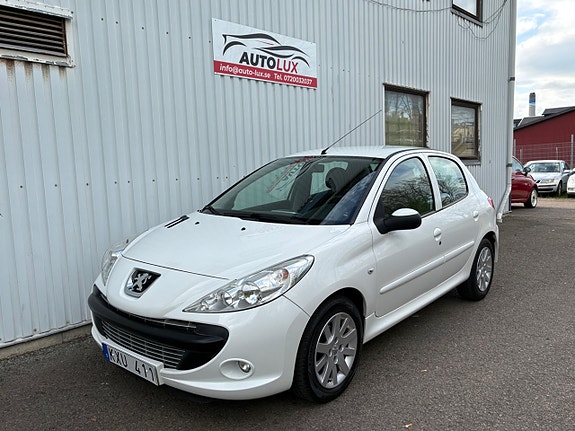 Peugeot 206+ 2 of 5