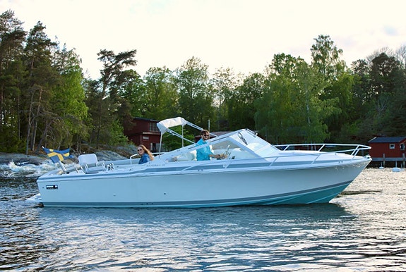 Bertram 28 Moppie (1991) - totalrenoverad med singel diesel