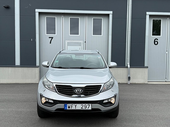 Kia Sportage 2 of 5
