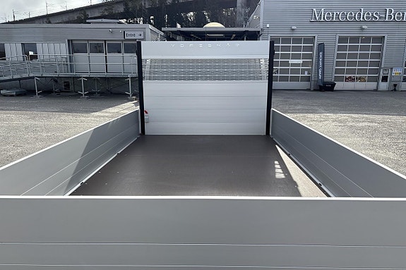 Mercedes-Benz eSprinter 420 15 of 16