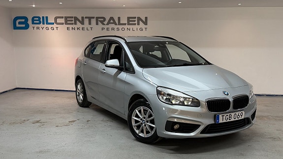BMW 216d 4 of 5