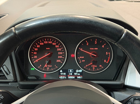 BMW 216d 11 of 14