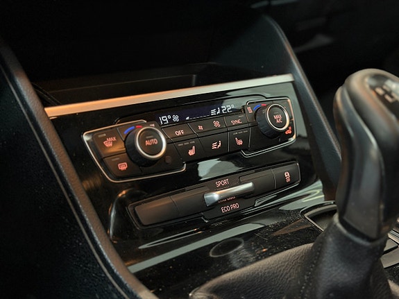 BMW 216d 14 of 14