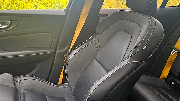 Volvo V60 5 of 13
