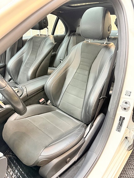 Mercedes-Benz E220 5 of 13
