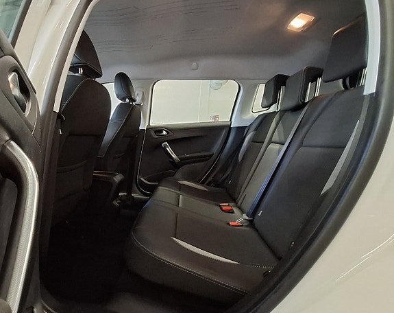 Peugeot 2008 14 of 23