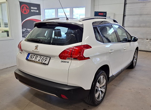 Peugeot 2008 4 of 5