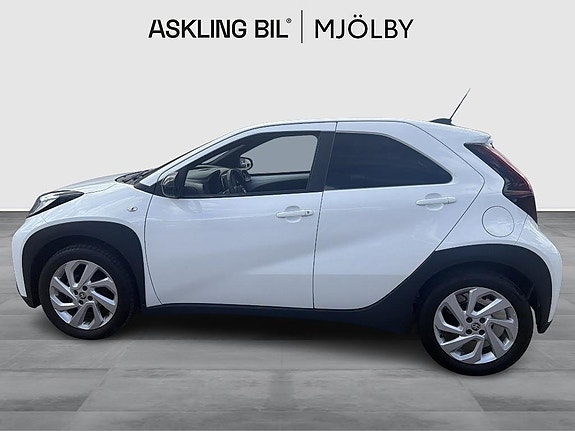 Toyota Aygo X 4 of 5