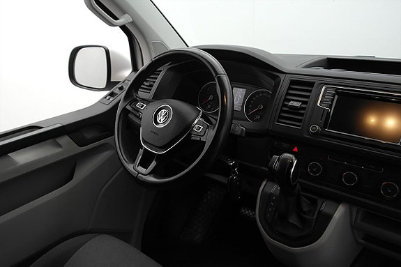 Volkswagen Transporter 8 of 19