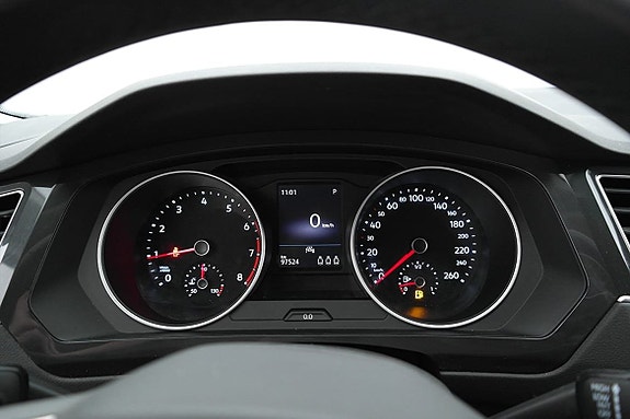 Volkswagen Tiguan 11 of 22
