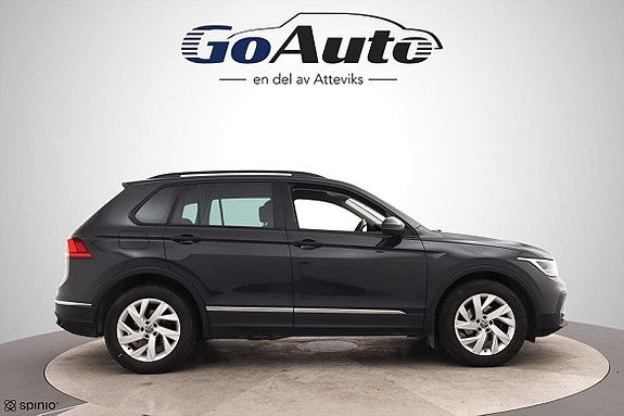 Volkswagen Tiguan 2 of 22