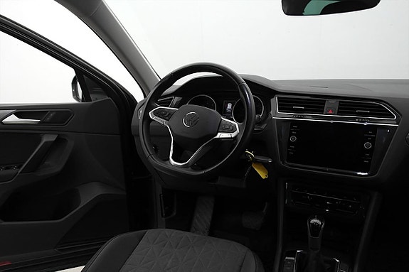 Volkswagen Tiguan 8 of 22