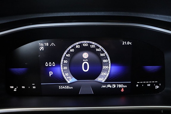 Volkswagen T-Roc 14 of 27