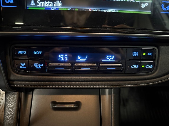Toyota Auris 22 of 24
