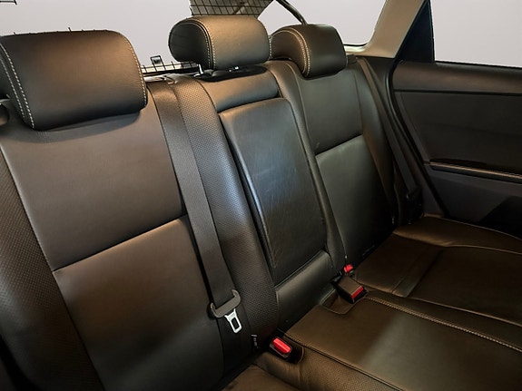 Toyota Auris 17 of 24