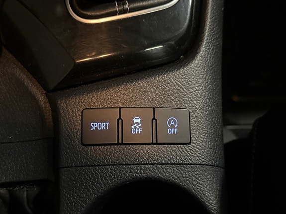 Toyota Auris 23 of 24
