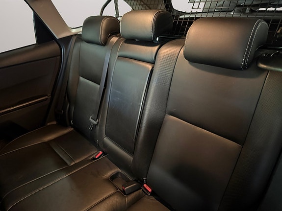 Toyota Auris 13 of 24