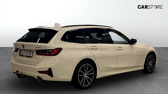 BMW 320 2 of 20