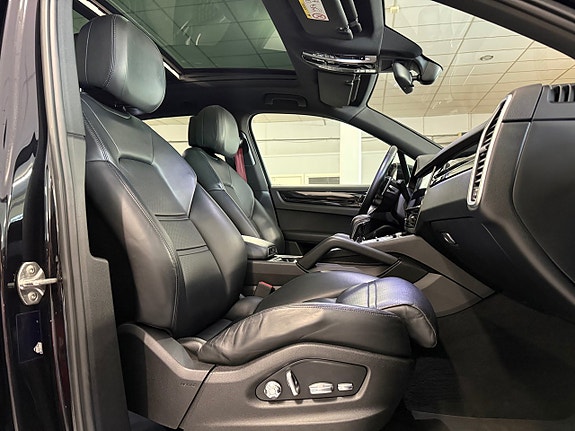 Porsche Cayenne S 17 of 25