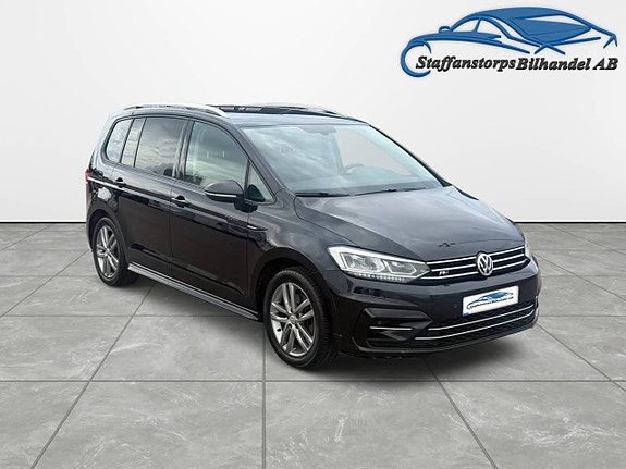 Volkswagen Touran 3 of 5