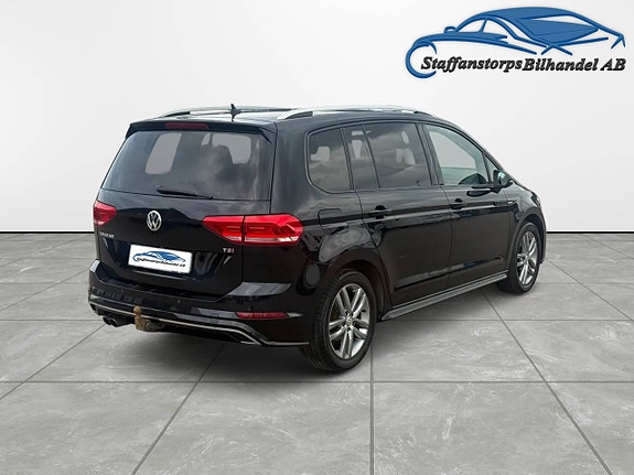 Volkswagen Touran 5 of 5