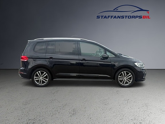 Volkswagen Touran 4 of 14