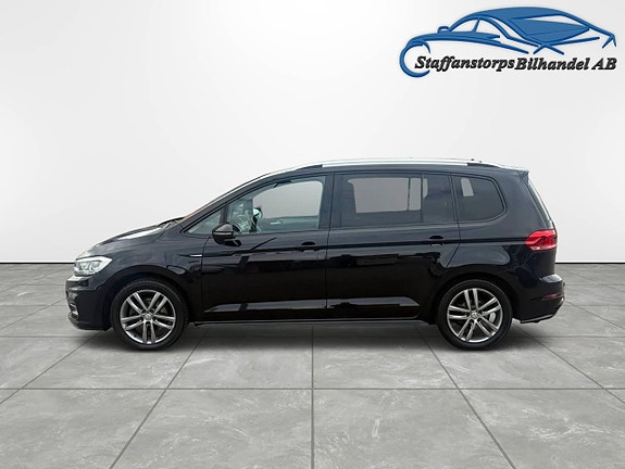 Volkswagen Touran 7 of 14