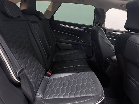 Ford Mondeo 11 of 25